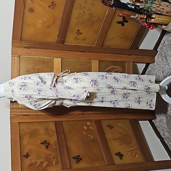 Vintage 70s Buttery Yellow Floral Dress - Picture 11 of 16